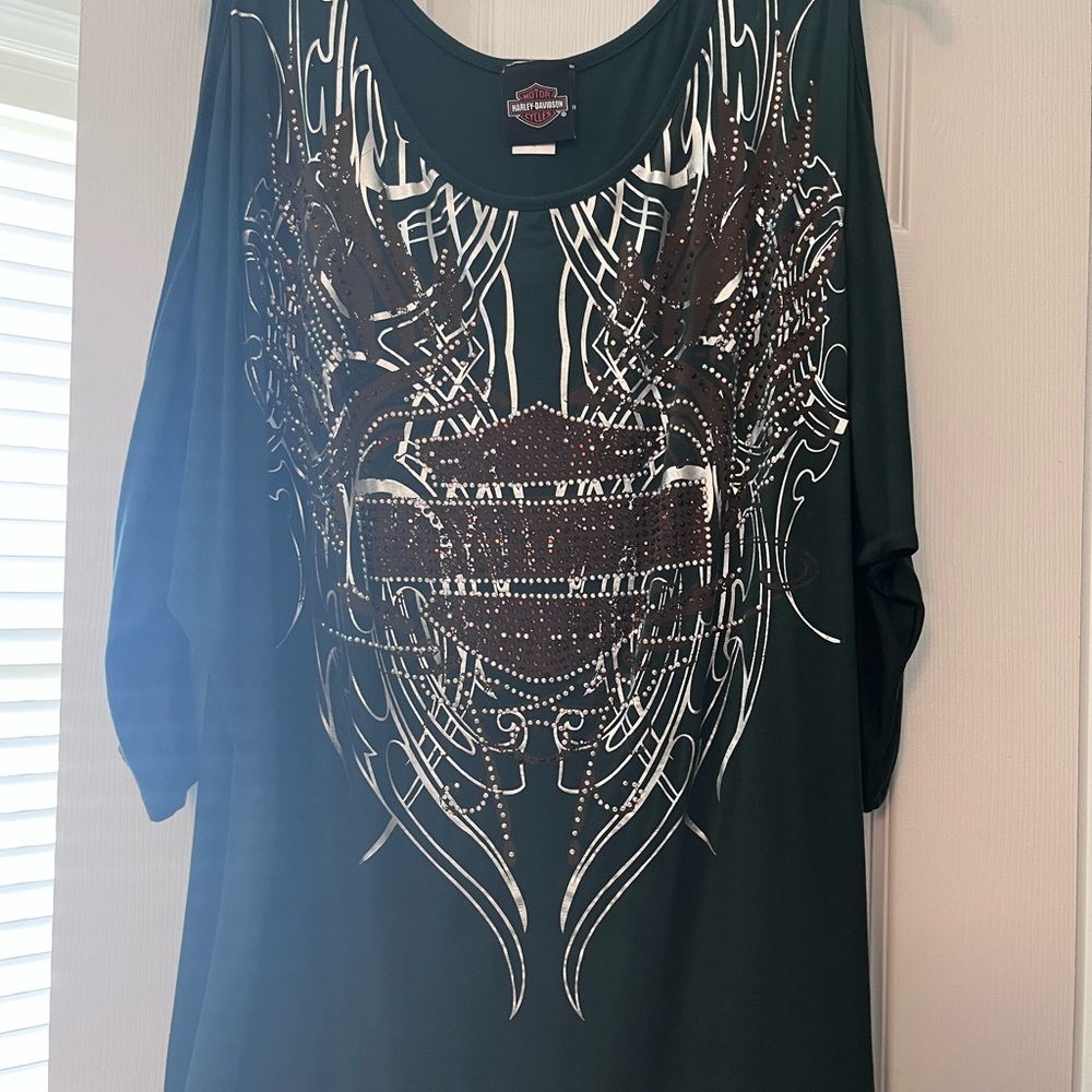Harley-Davidson Black Short Sleeve Women's Top with Silver & Bronze Graphic